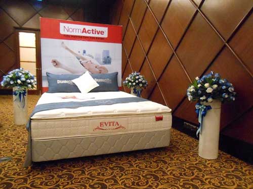 dem-lo-xo-dunlopillo-evita